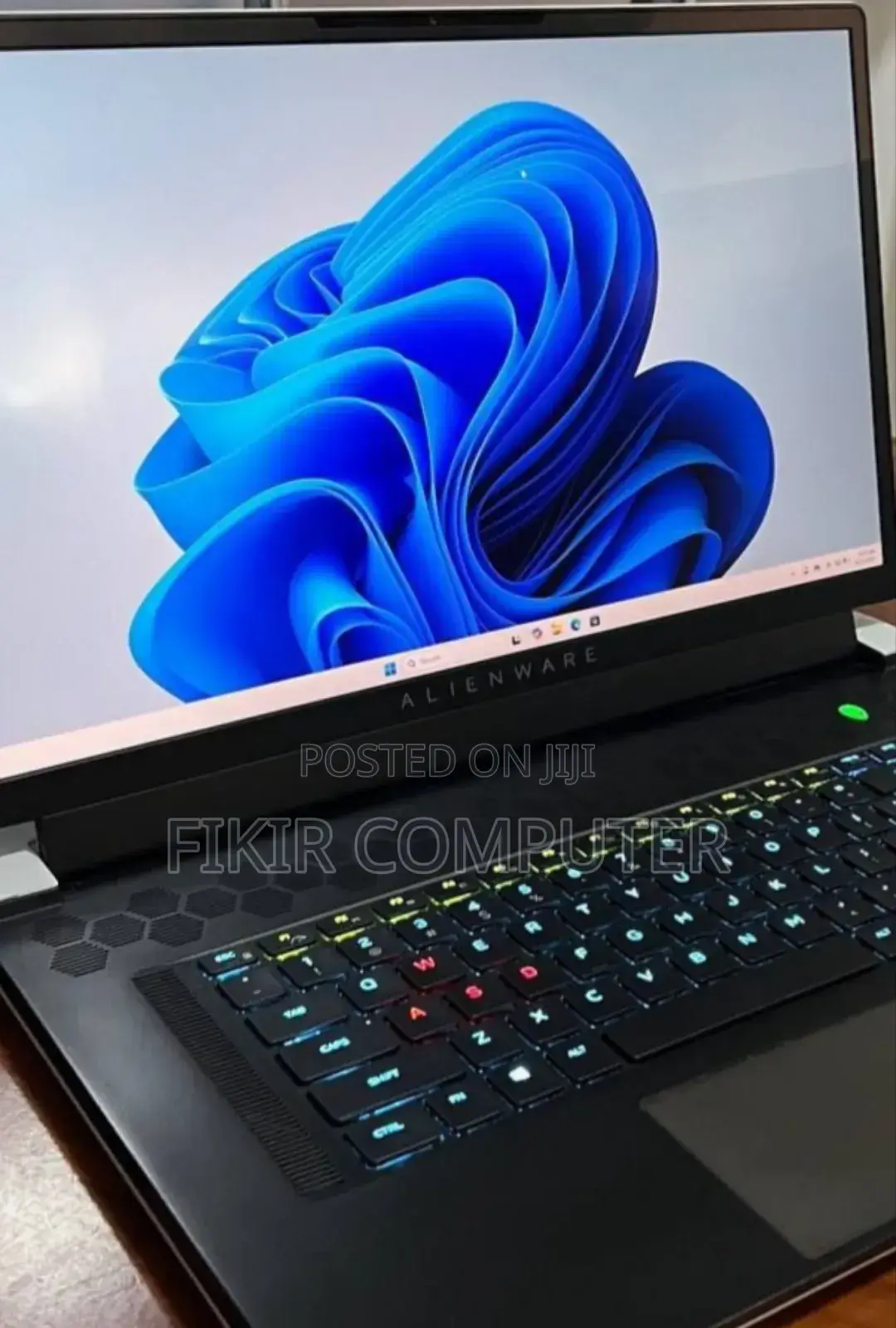 New Laptop Alienware M17x R2 16GB Intel Core I5 SSD 512GB