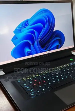 New Laptop Alienware M17x R2 16GB Intel Core I5 SSD 512GB