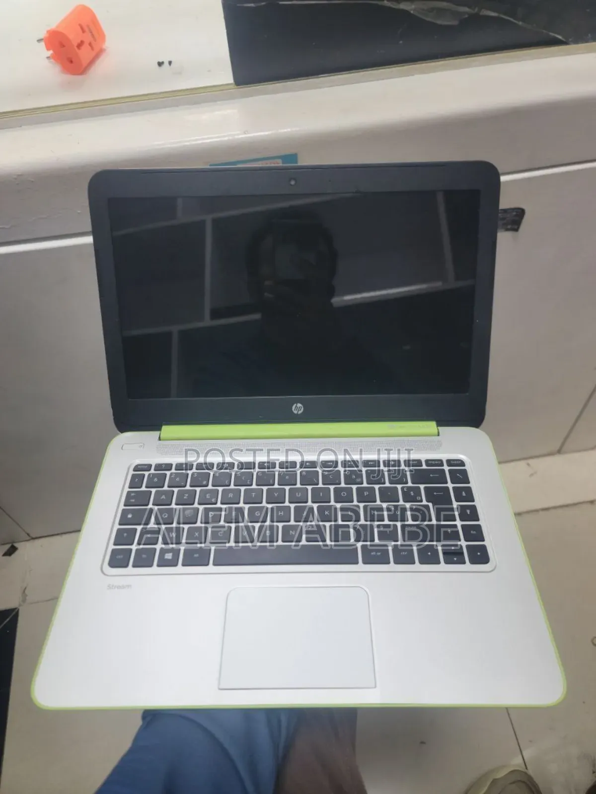 New Laptop HP Stream Notebook 2GB AMD eMMC 60GB