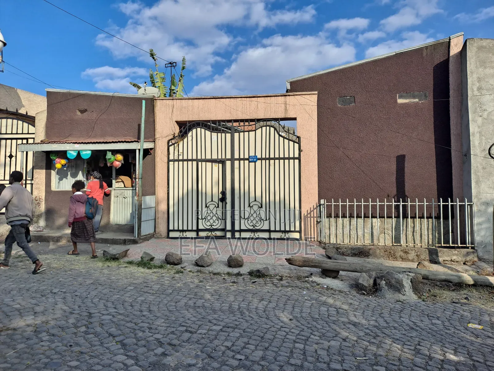 2bdrm House in Akaky Kaliti for sale