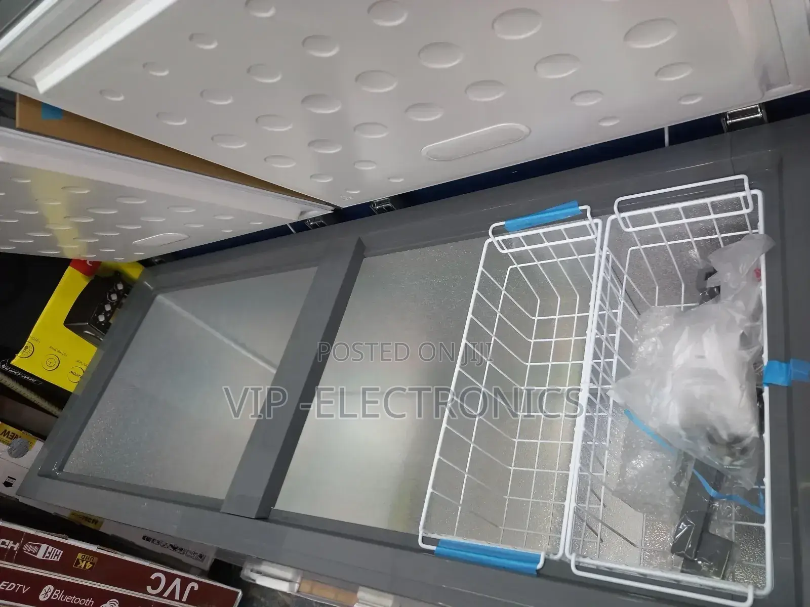 Orbit Chest Freezer 725 Deep 2door