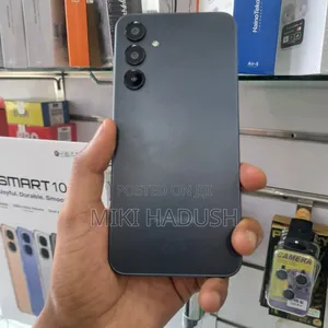 Photo - New Samsung Galaxy A16 128 GB Black