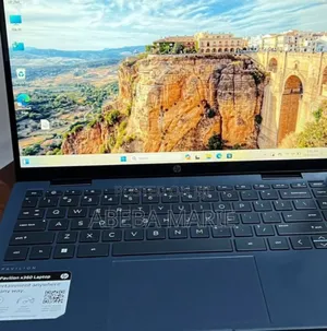 New Laptop HP Pavilion 14 X360 2-in-1 8GB Intel Core I3 SSD 256GB