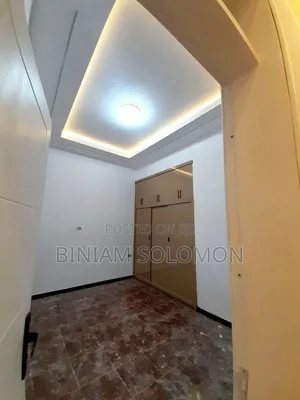 5bdrm Villa in Bole for sale