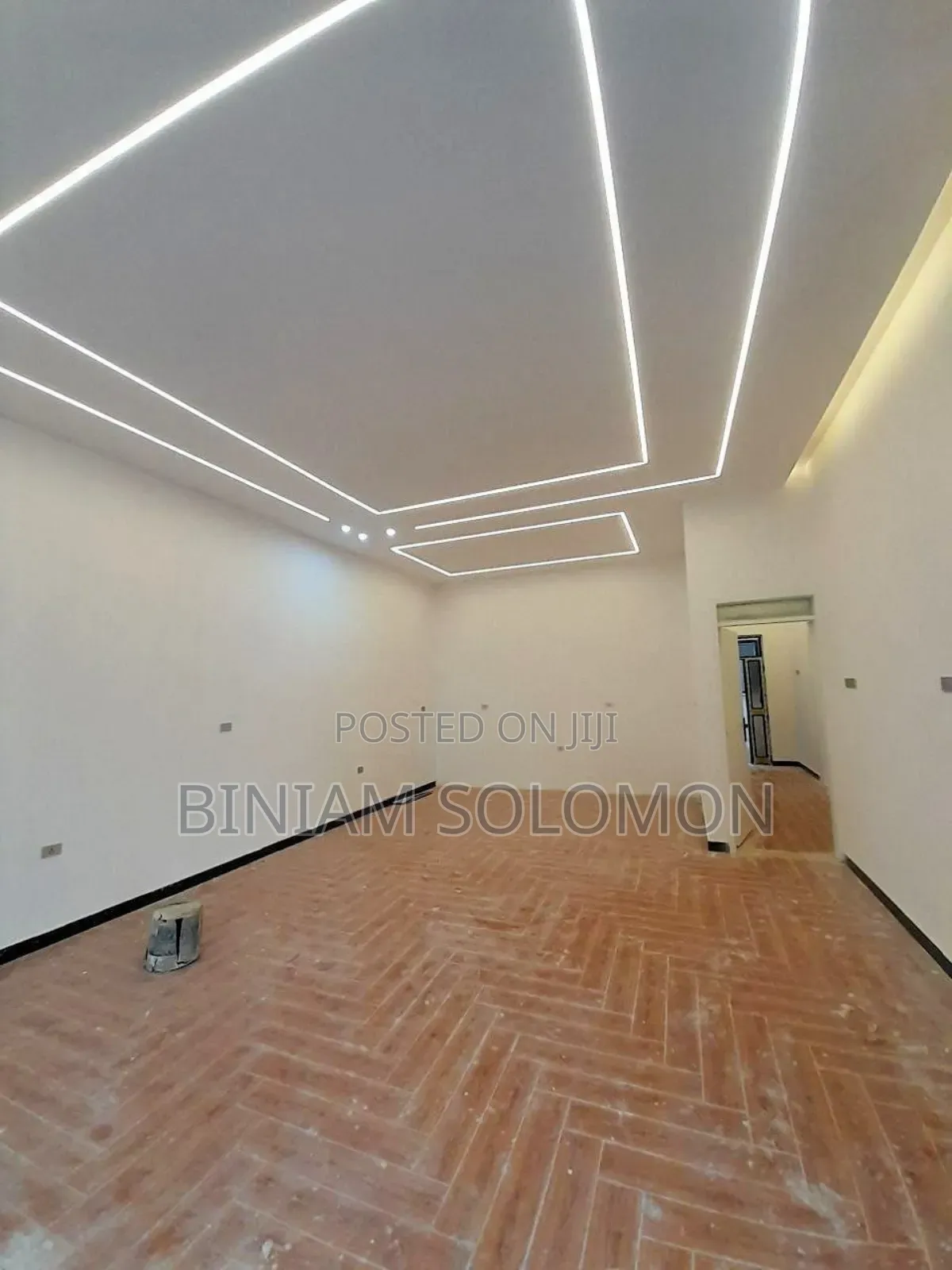 5bdrm Villa in Bole for sale