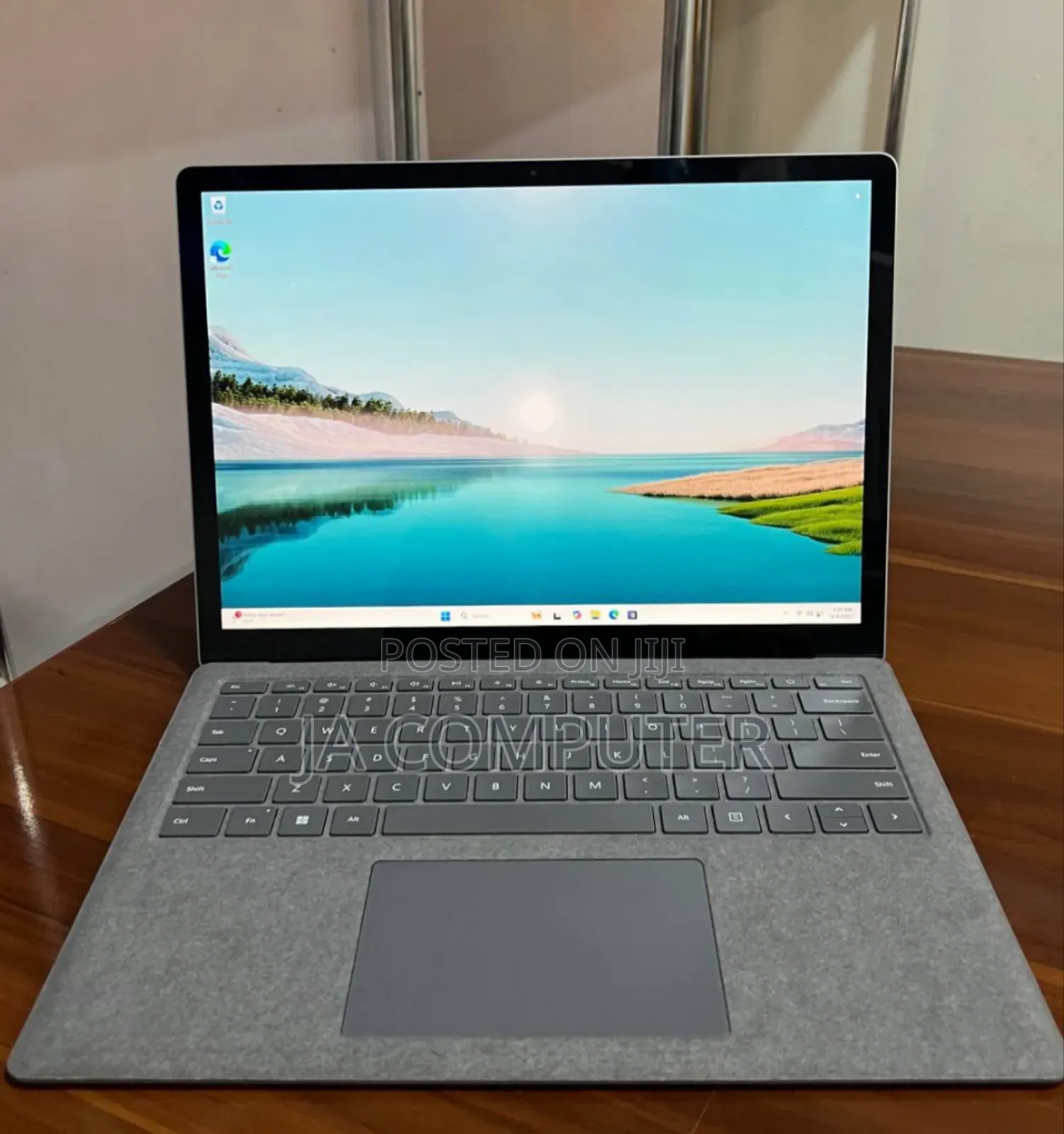 New Laptop Microsoft Surface Laptop 4 16GB Intel Core I7 SSD 512GB