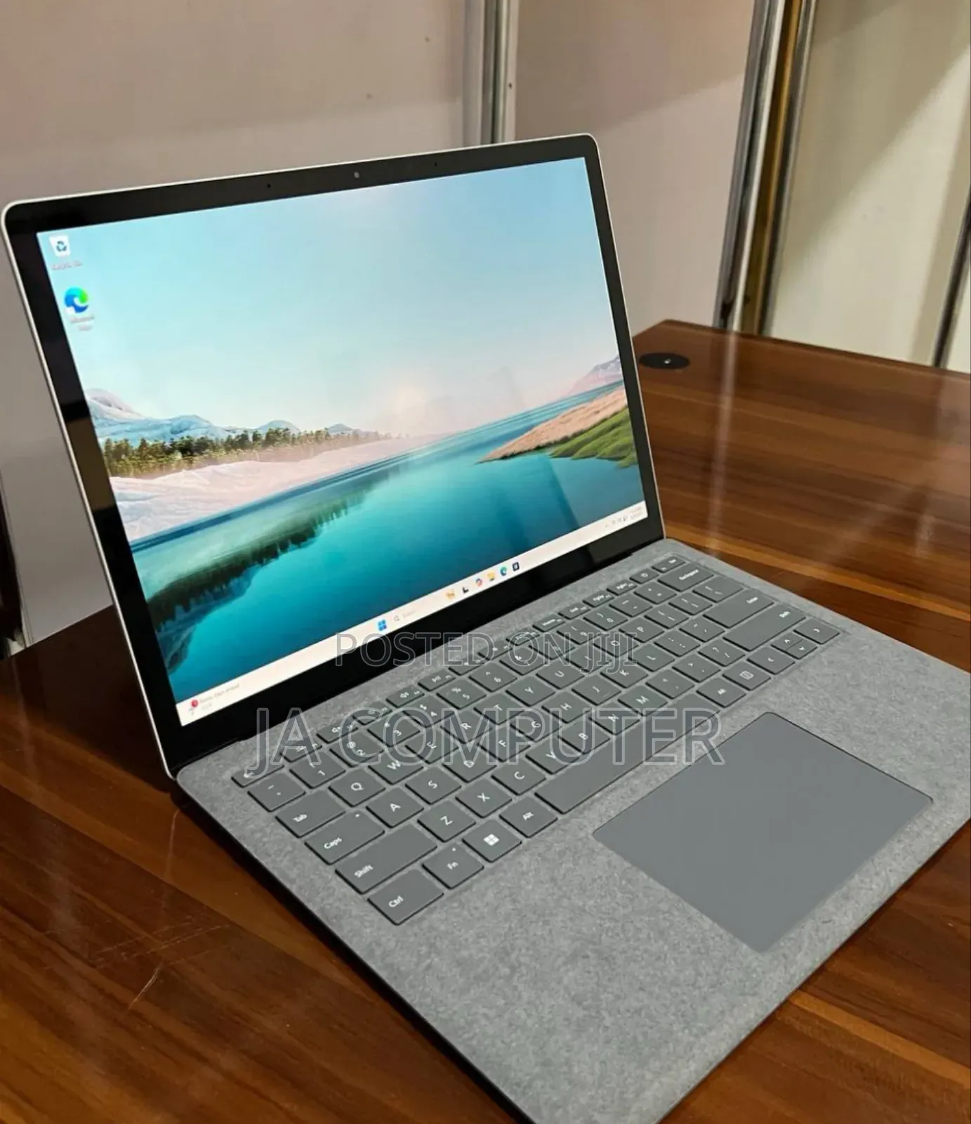 New Laptop Microsoft Surface Laptop 4 16GB Intel Core I7 SSD 512GB