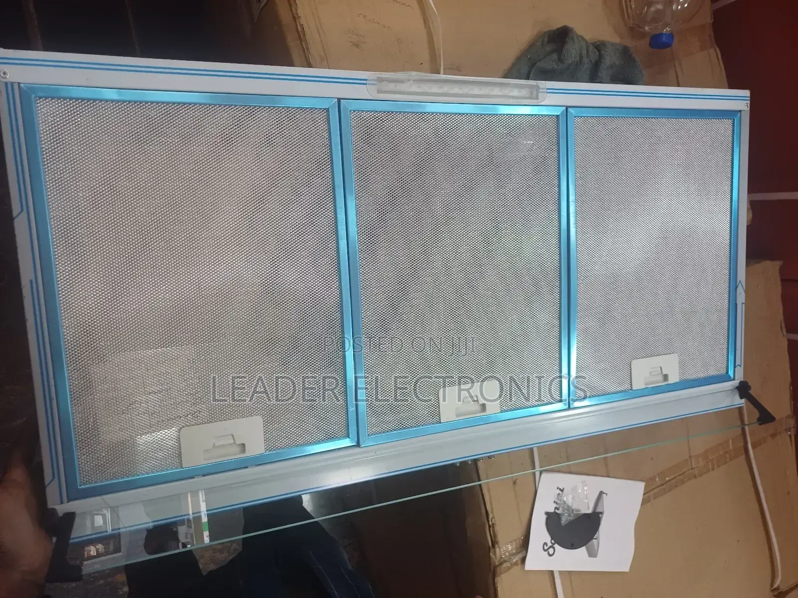 Salvanini Kitchen Sakers 60*90 ሳከር ጭስ መሰብሰቢያ
