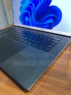 New Laptop Dell XPS 15 16GB Intel Core I7 SSD 512GB