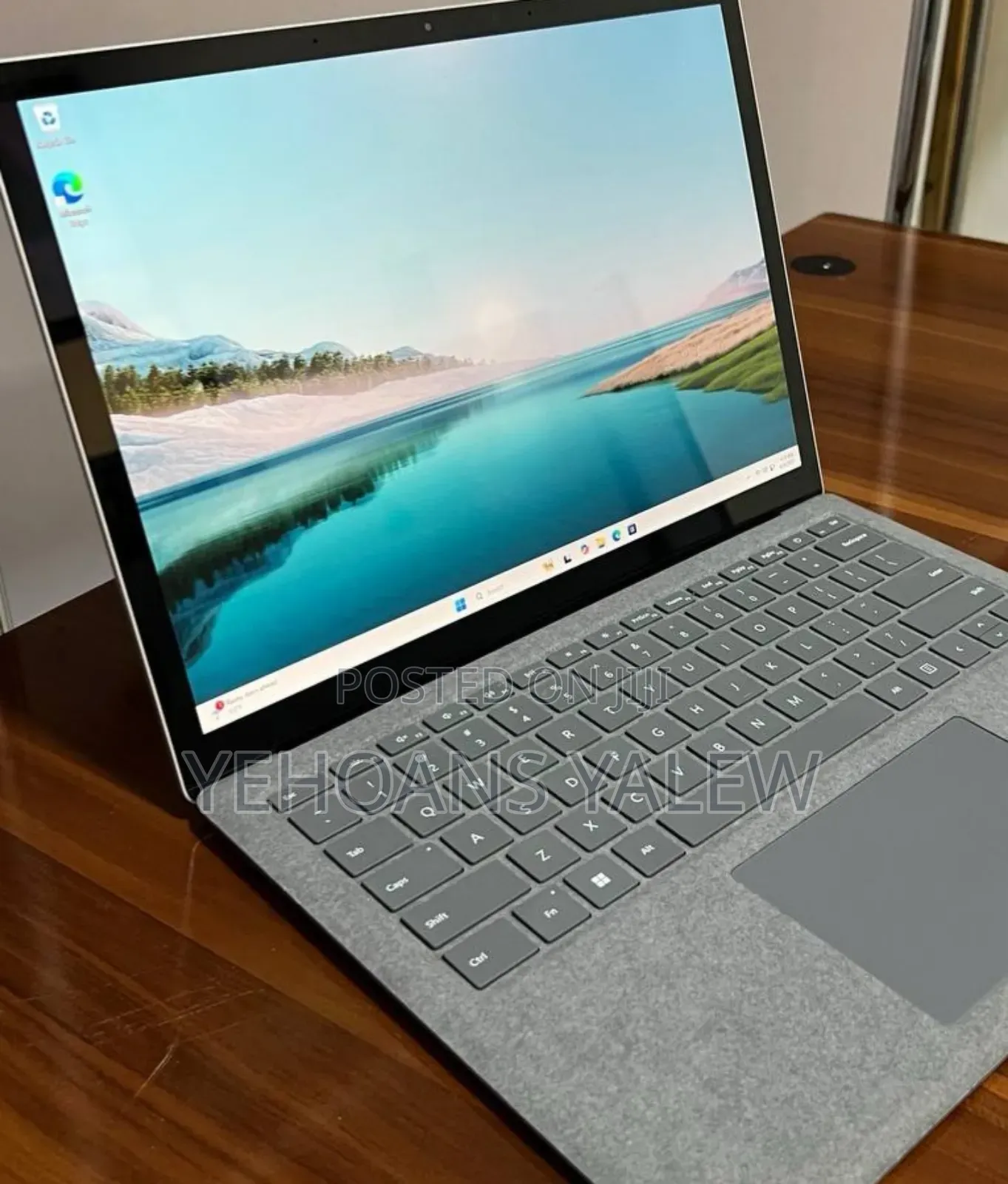 New Laptop Microsoft Surface 16GB Intel Core I7 SSD 512GB