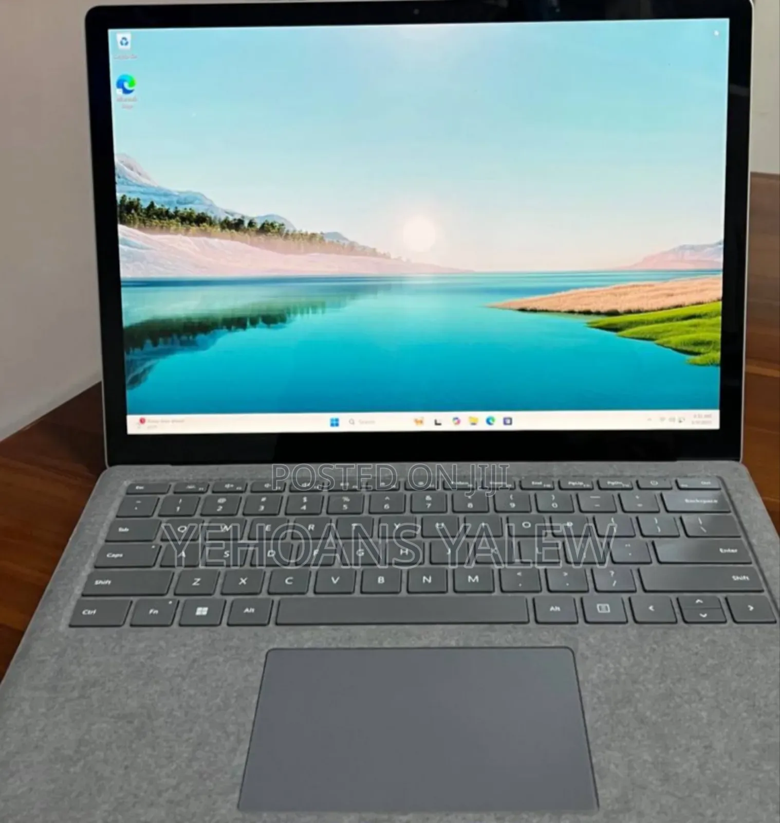 New Laptop Microsoft Surface 16GB Intel Core I7 SSD 512GB