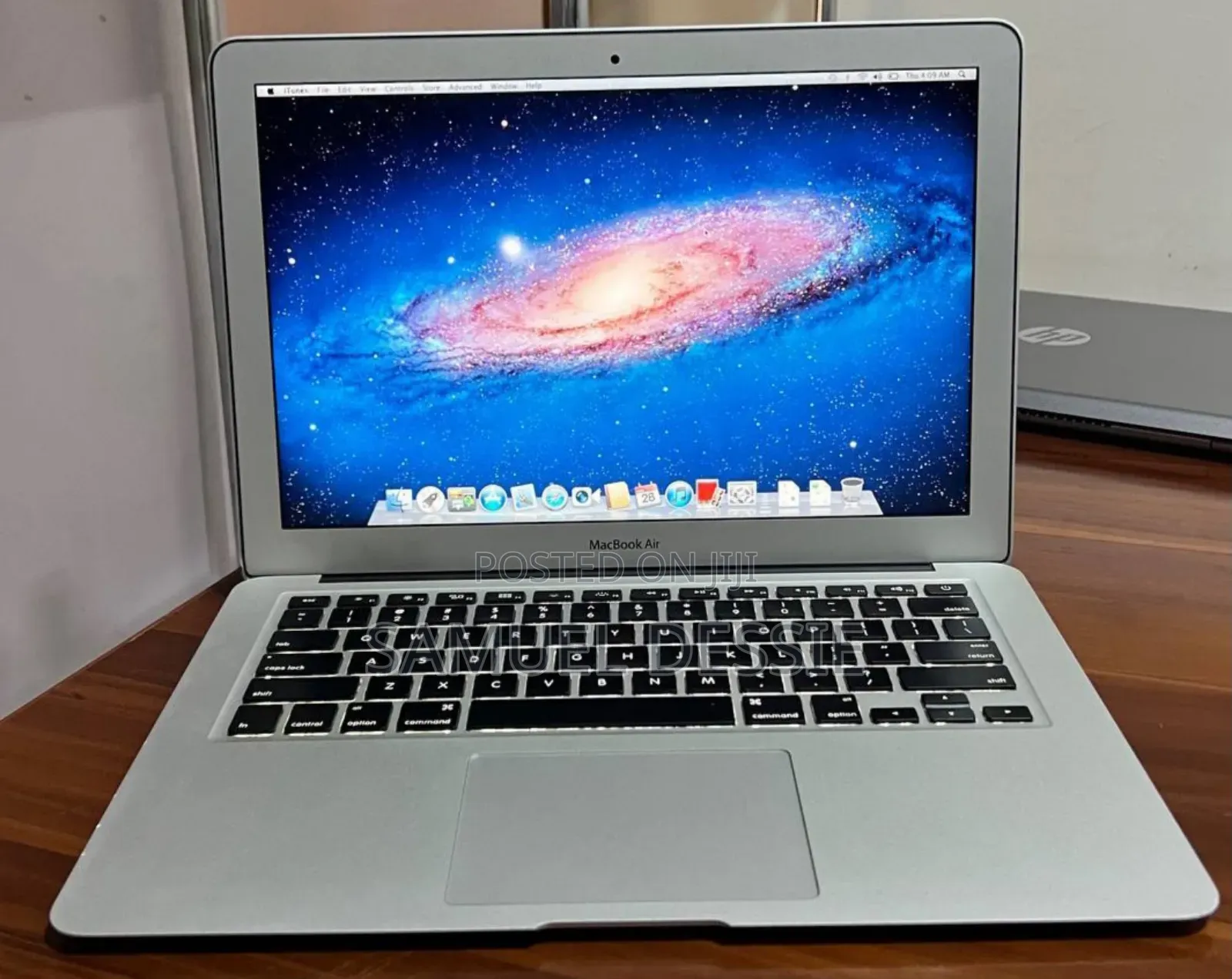 New Laptop Apple MacBook Air 2015 8GB Intel Core I5 SSD 256GB