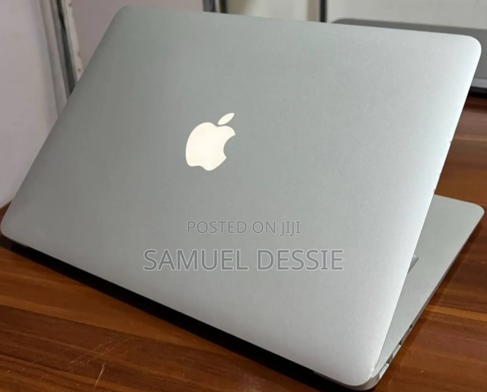 New Laptop Apple MacBook Air 2015 8GB Intel Core I5 SSD 256GB