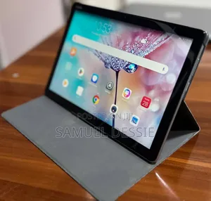 New Laptop Huawei Matebook D 15 3GB SSD 32GB