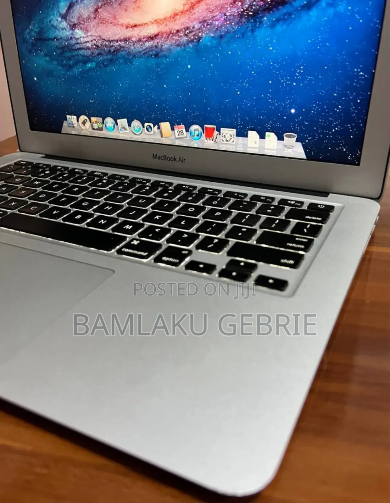 New Laptop Apple MacBook Air 2015 8GB Intel Core I5 SSD 256GB