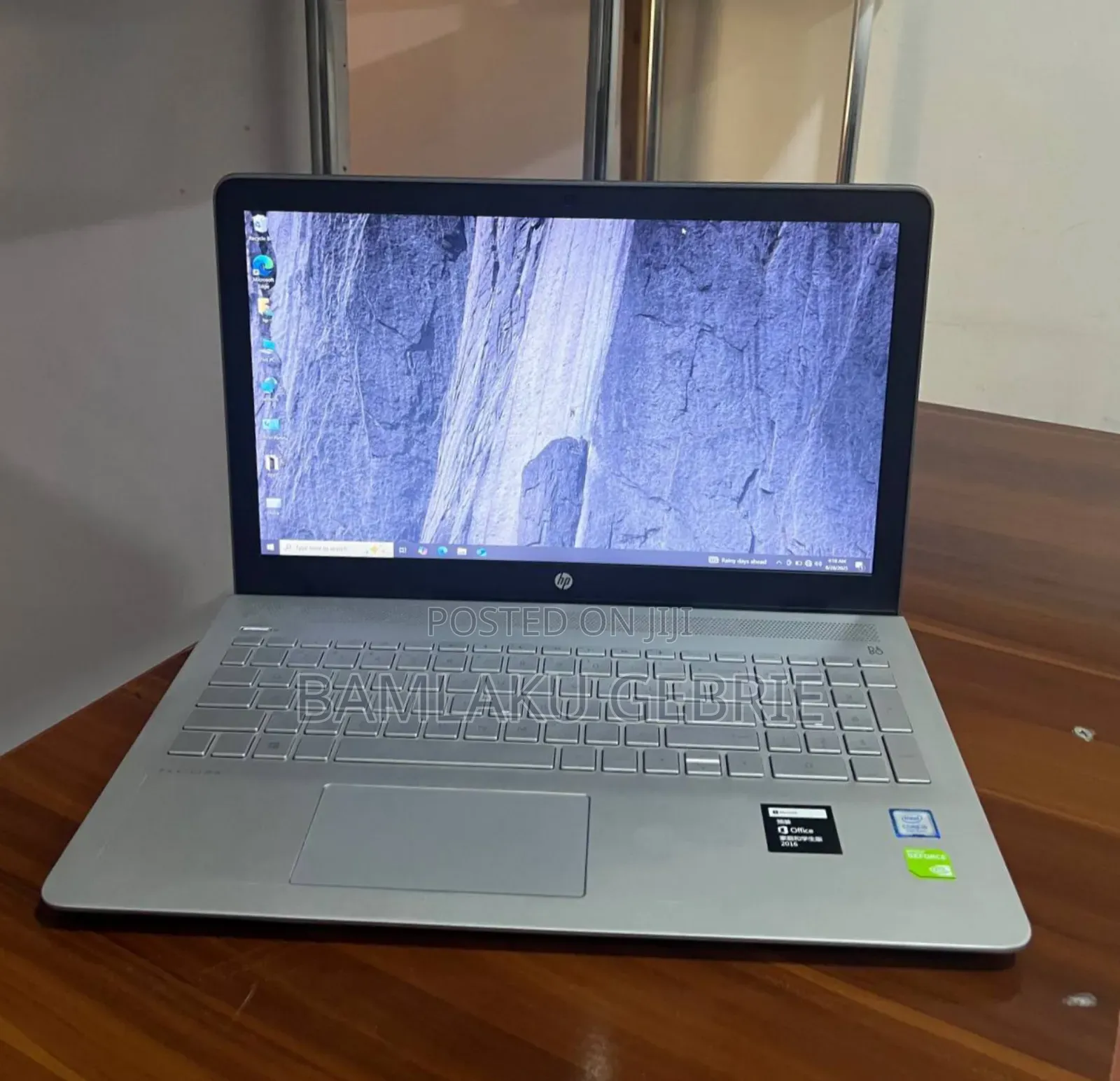 New Laptop HP Pavilion 15 8GB Intel Core I5 HDD+SSD 640GB