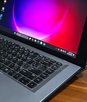 New Laptop HP ZBook 14 32GB Intel Core I7 SSD 512GB