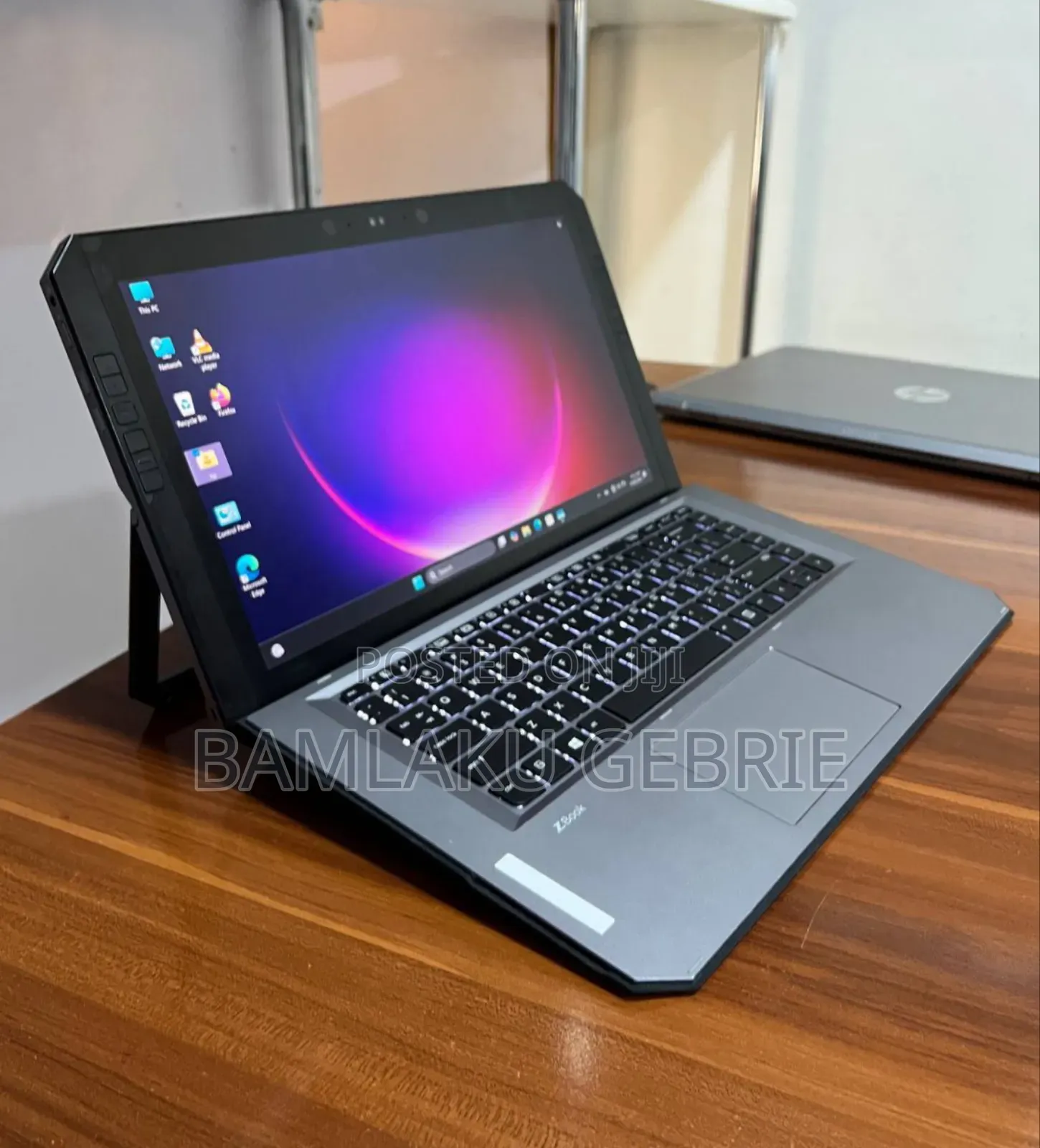 New Laptop HP ZBook X2 G4 32GB Intel Core I7 SSD 512GB