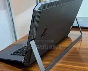 New Laptop HP ZBook Studio G5 32GB Intel Core i7 SSD 512GB