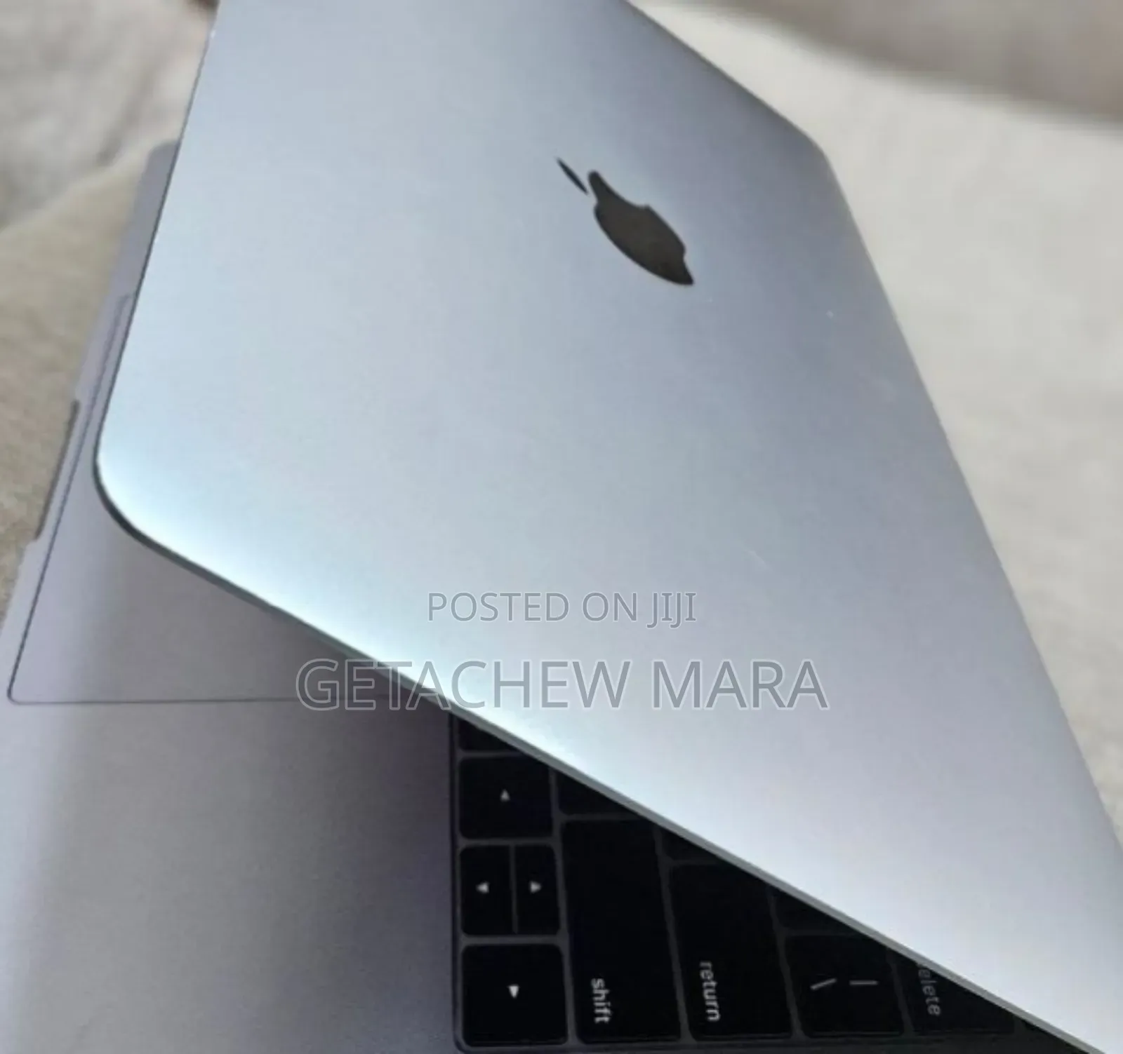 New Laptop Apple MacBook Pro 2019 8GB Intel SSD 256GB