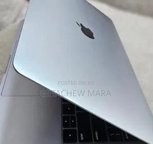 New Laptop Apple MacBook Pro 2019 8GB Intel SSD 256GB