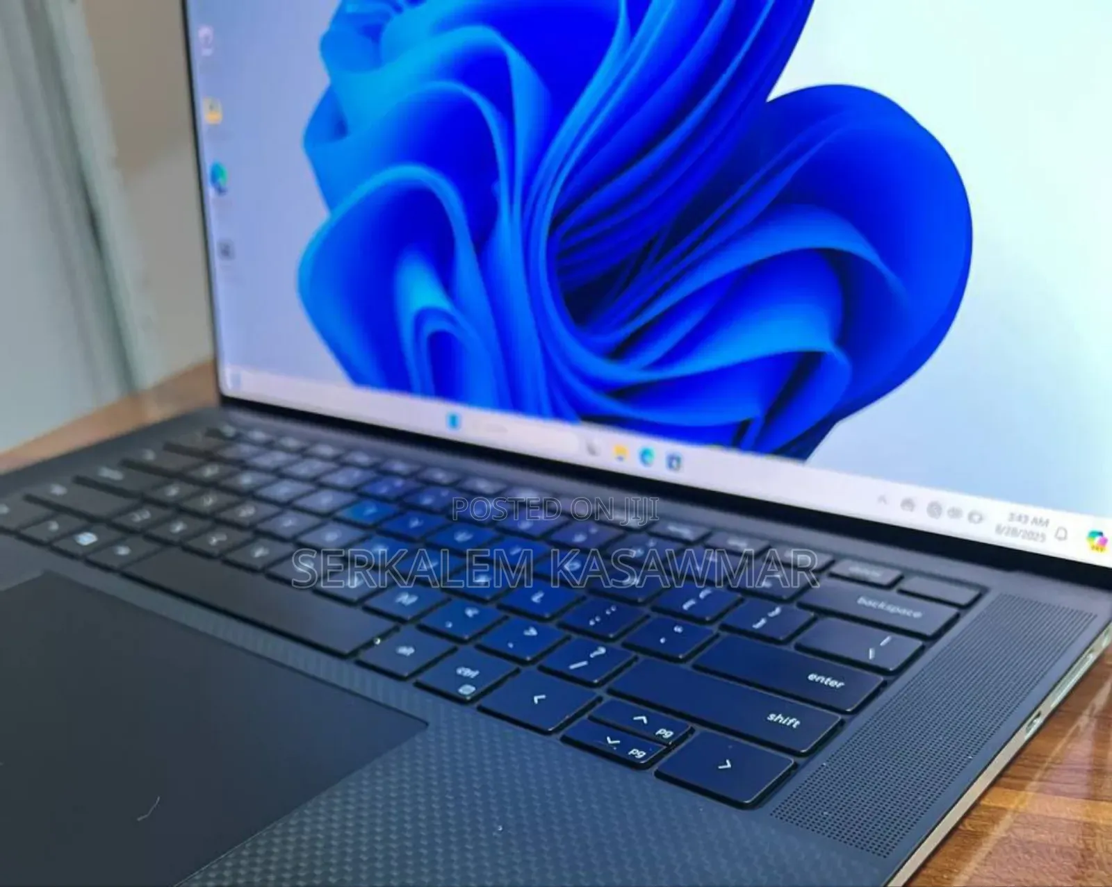 New Laptop Dell XPS 15 32GB Intel Core i7 SSD 512GB