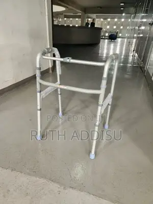 Photo - Medical Walker鼻子almunium Walker䐭我walker膊你walker懲戒medical Walker New