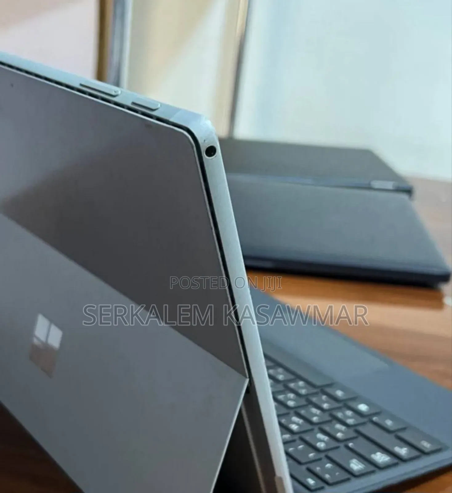 New Laptop Microsoft Surface Pro 7 8GB Intel Core i5 SSD 128GB