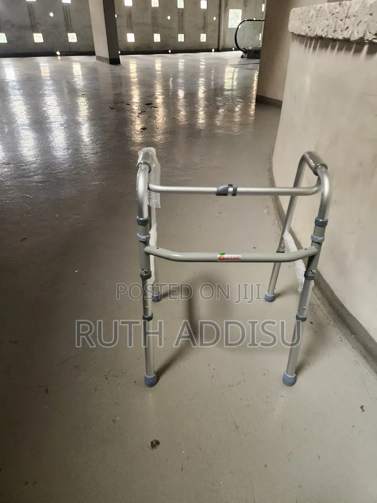 Brand New Stainless Walker乏味almunium Walker州郡medical Walker鵝蛋walker