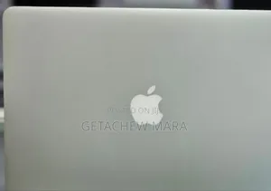 New Laptop Apple MacBook Pro 2017 8GB Intel Core I5 SSD 256GB