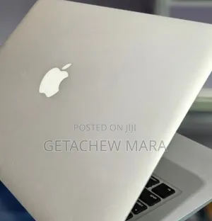 New Laptop Apple MacBook Pro 2017 8GB Intel Core I5 SSD 256GB