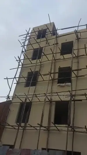 6bdrm House in Kolfe Keranio for sale