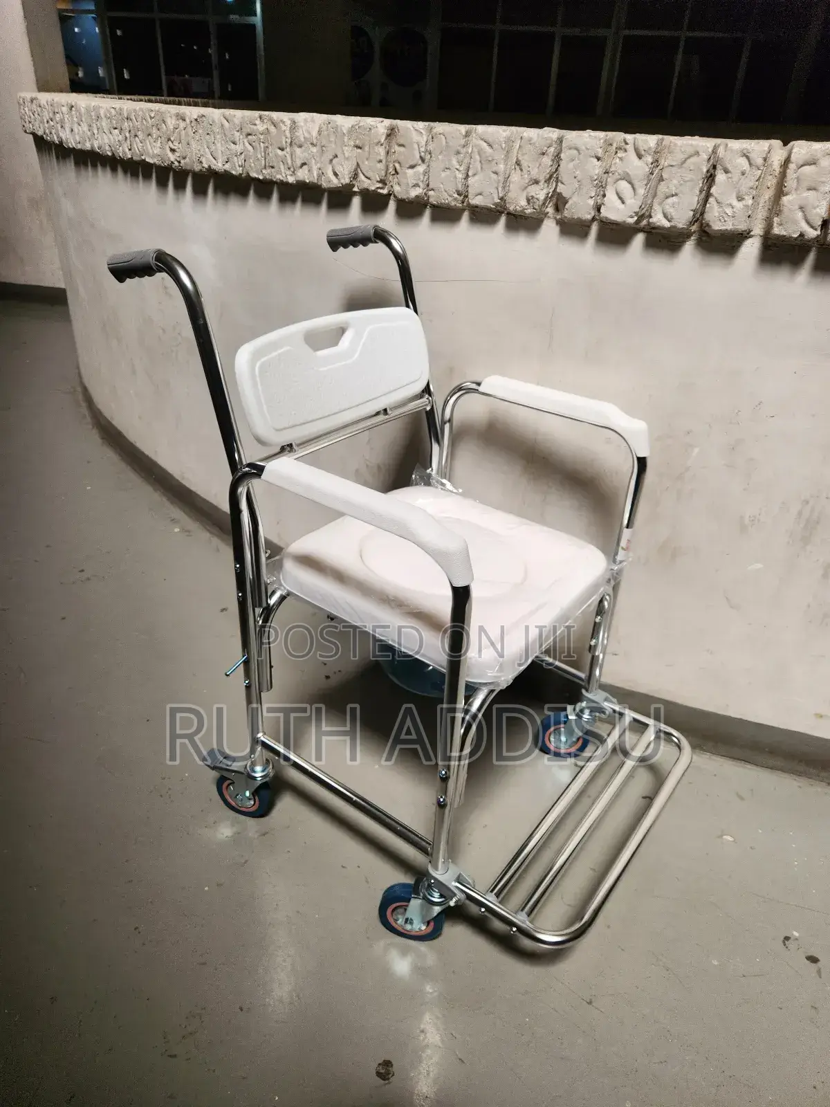 Commode Wheelchair朱槿wheelchair Toilet Wheelchair肺病poty Wheelchair