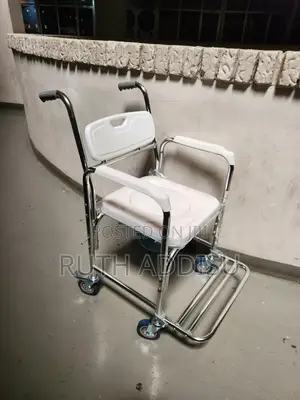 Photo - Commode Wheelchair朱槿wheelchair Toilet Wheelchair肺病poty Wheelchair