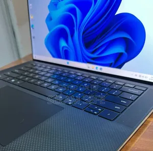 New Laptop Dell XPS 15 32GB Intel Core I7 SSD 512GB