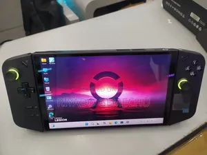 New Laptop Lenovo 16GB AMD Ryzen SSD 1T