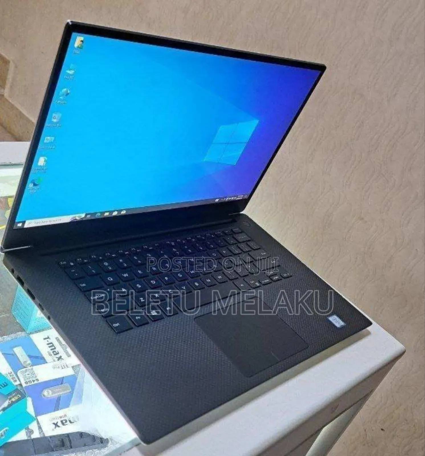 New Laptop Dell Precision 15 3520 16GB Intel Core I7 SSD 512GB