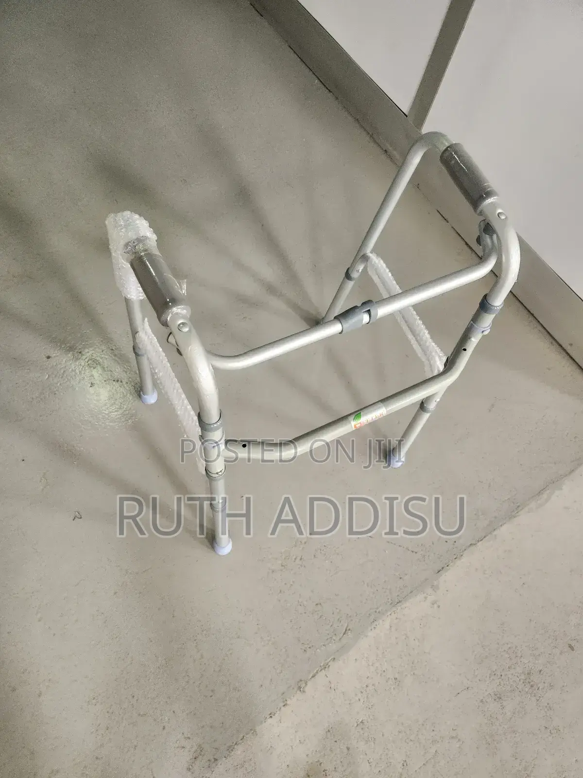 Almunium Walker憨我safe and Strong Walker鵝肝almunium Walker參考walker New