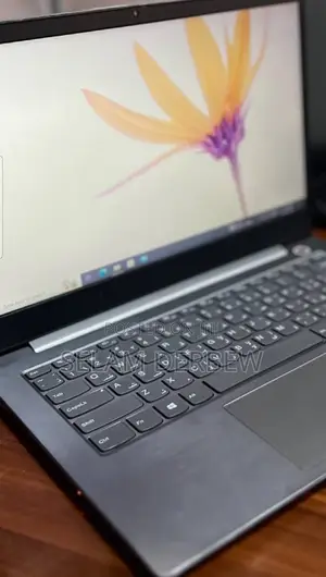 New Laptop Lenovo ThinkBook 15 8GB Intel Core I5 SSD 256GB