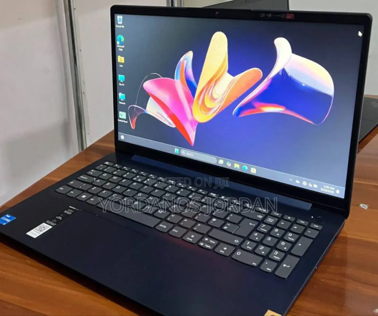 New Laptop Lenovo Ideapad 3 8GB Intel Core i3 SSD 256GB