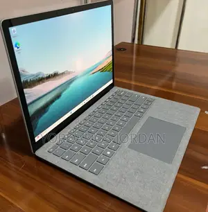 New Laptop Microsoft Surface 16GB Intel Core I7 SSD 512GB