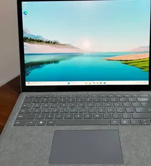 New Laptop Microsoft Surface 16GB Intel Core I7 SSD 512GB