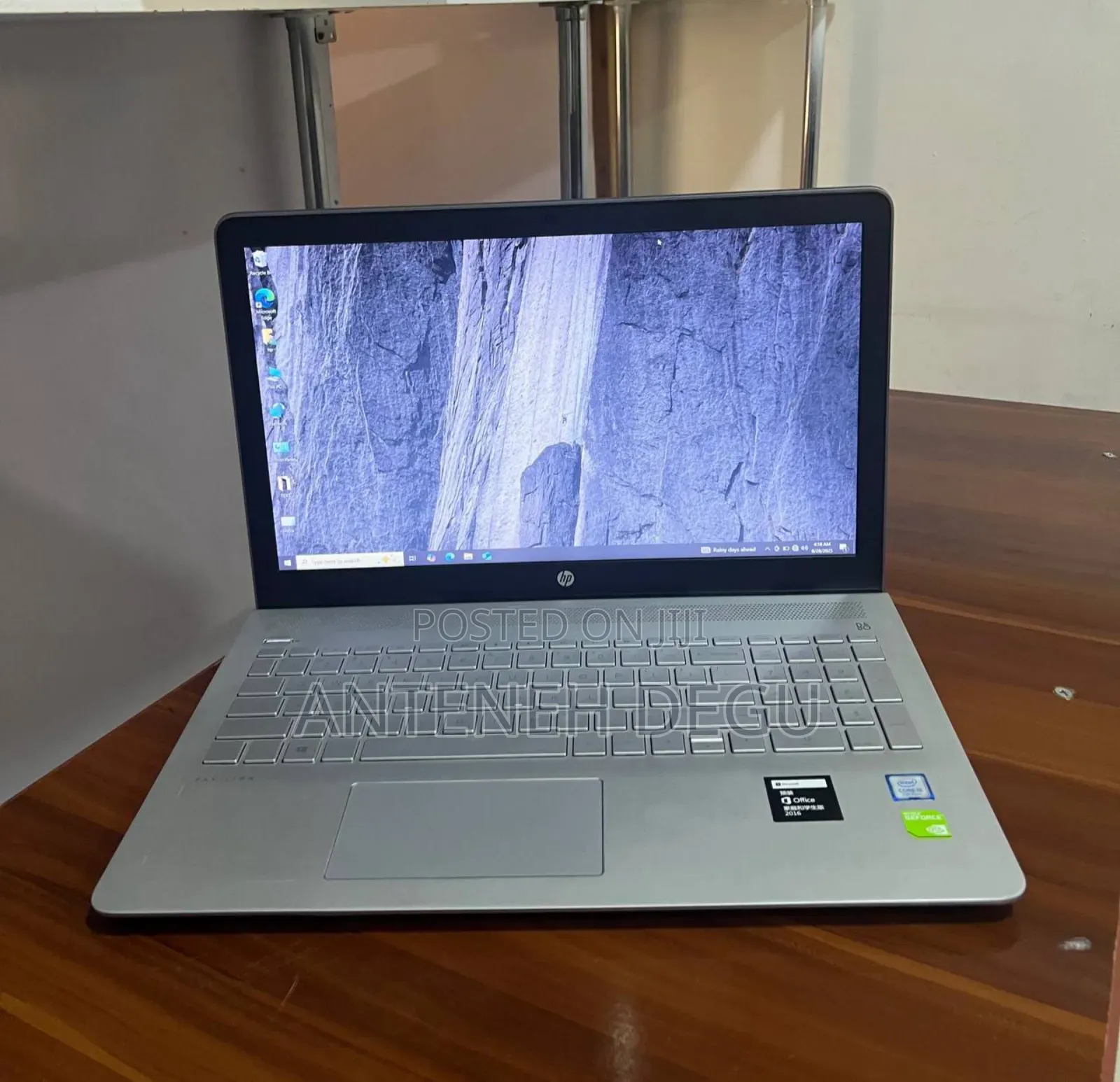 New Laptop HP Pavilion 15 8GB Intel Core I5 HDD+SSD 500GB