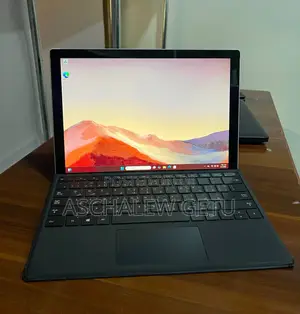 New Laptop Microsoft Surface 8GB Intel Core I5 SSD 128GB