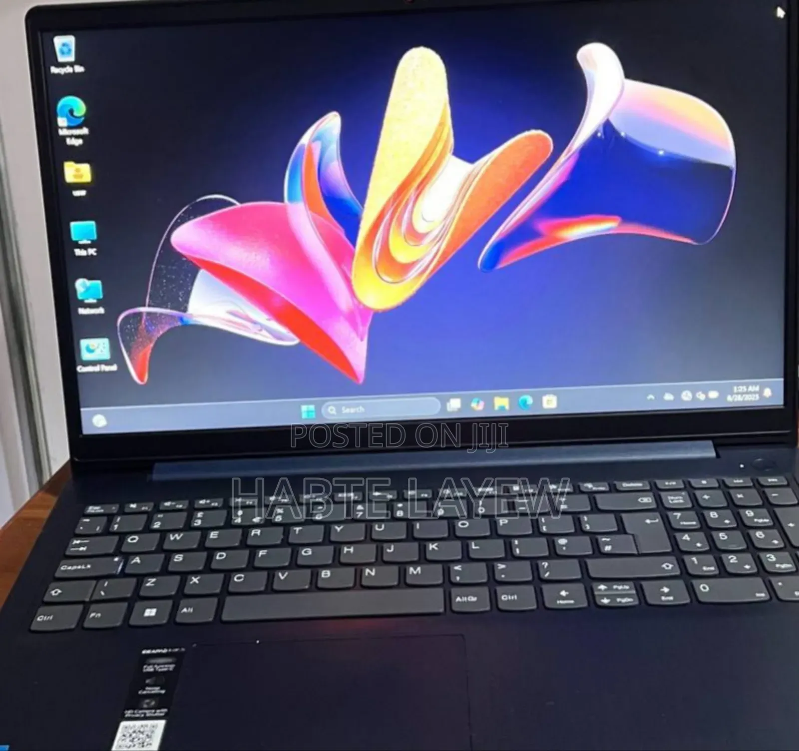 New Laptop Lenovo IdeaTab N585 8GB Intel Core I3 SSD 256GB