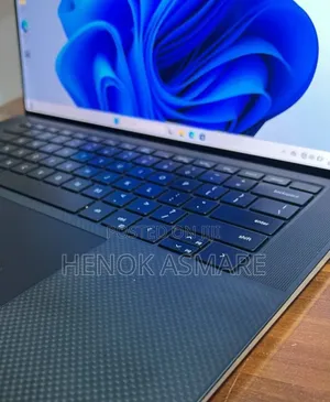 Photo - New Laptop Dell XPS 15 32GB Intel Core I7 SSD 512GB