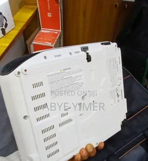 1epson Projector Model: Eb-X51 Has: Bag Remote Model