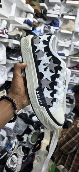 Amiri Low Cut Sneakers Shies