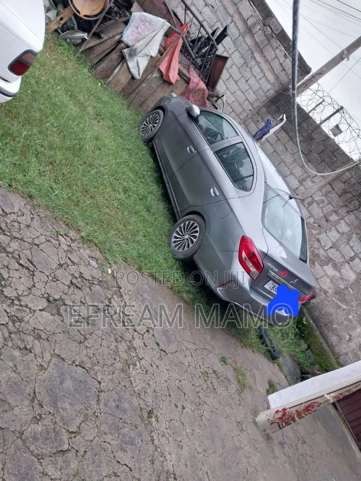 Mitsubishi Attrage 2021 Gray