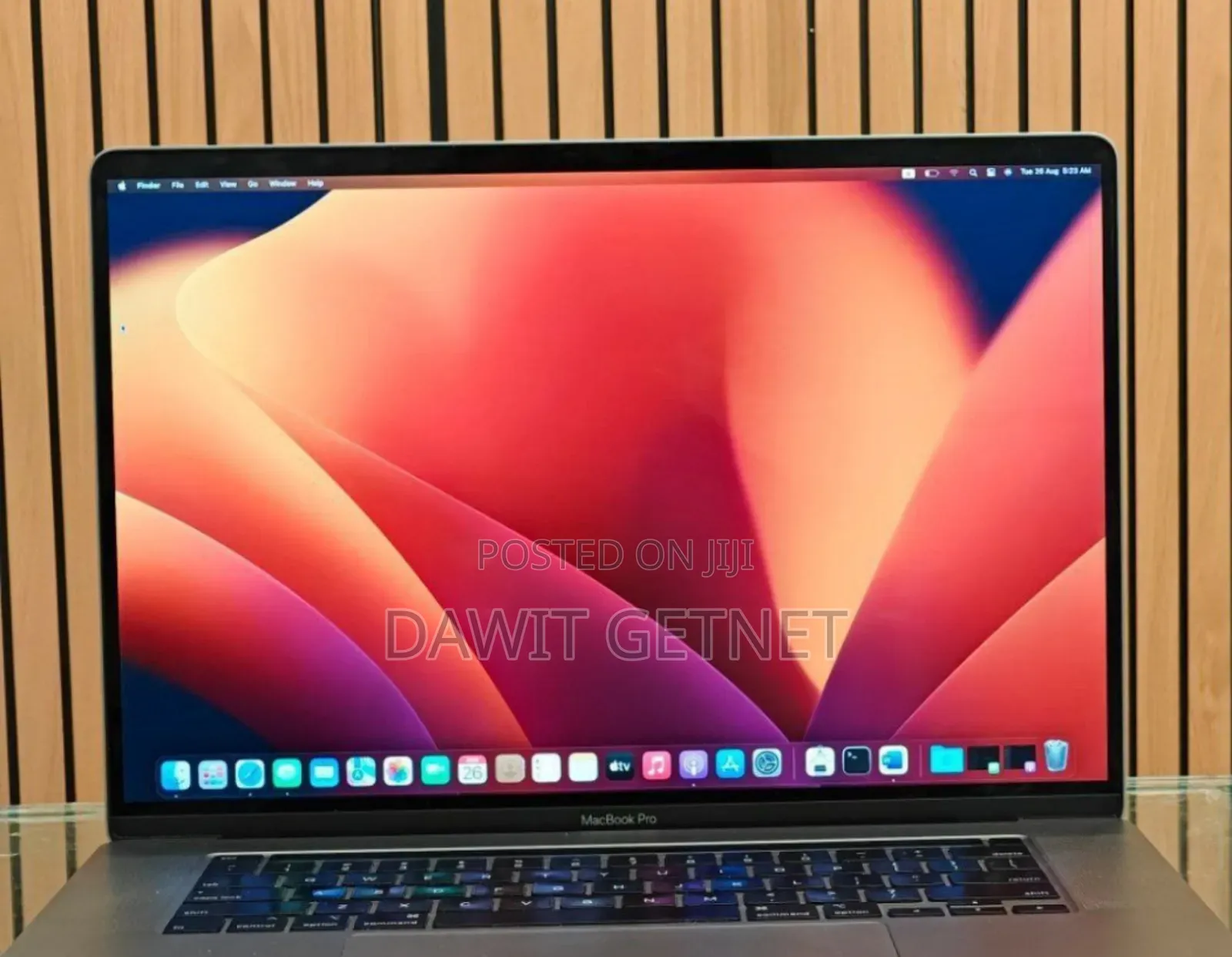 New Laptop Apple MacBook Pro 2019 16GB Intel Core I7 SSD 512GB